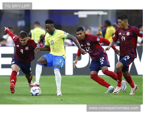 拉菲尼亚 vs 罗德里戈:巴西队右路主力竞争分析 拉菲尼亚 vs 罗德里戈:巴西队右路主力竞争分析