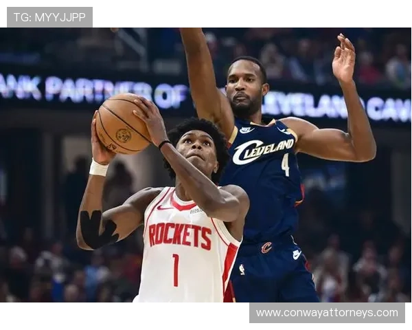 埃文·莫布里篮下高效终结提升球队内线威胁明显拉开对位差距